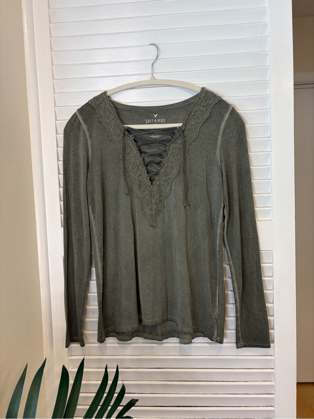American Eagle Soft & Sexy Lace-Up Long Sleeve Top Size S Coquette Boho Chic